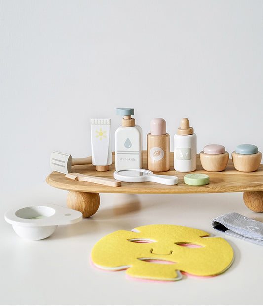 Creative Pretend Play: Wooden Makeup Set Toy with Facial Mask